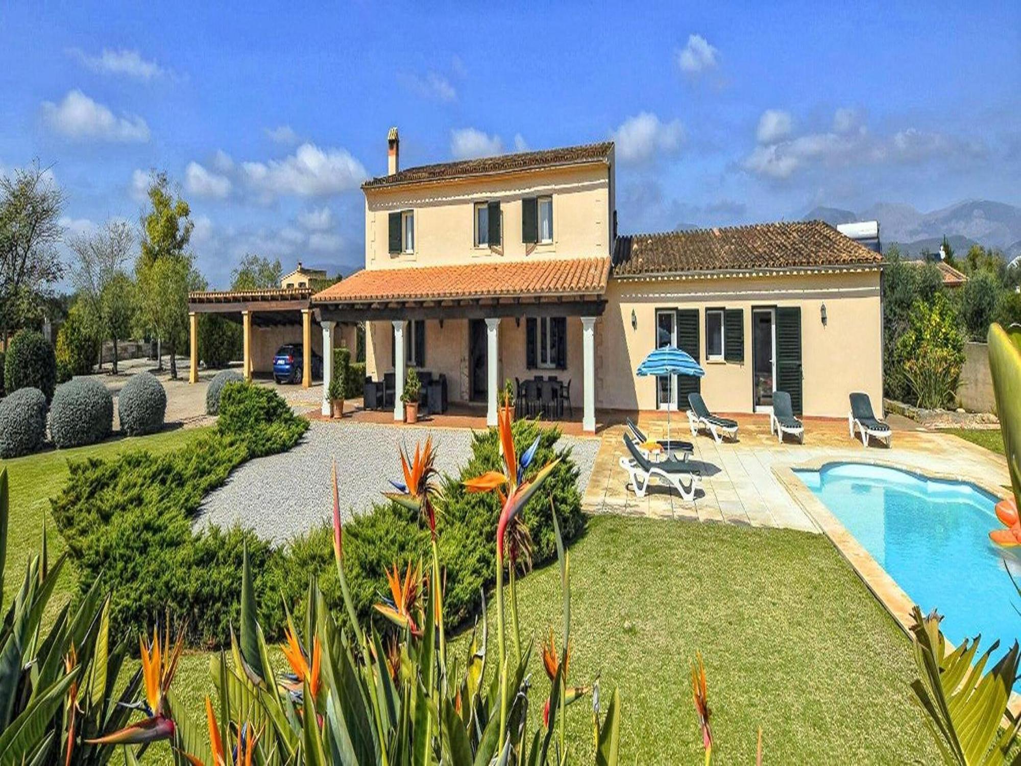 Tranquil With Swimming Pool Ferienhaus *
